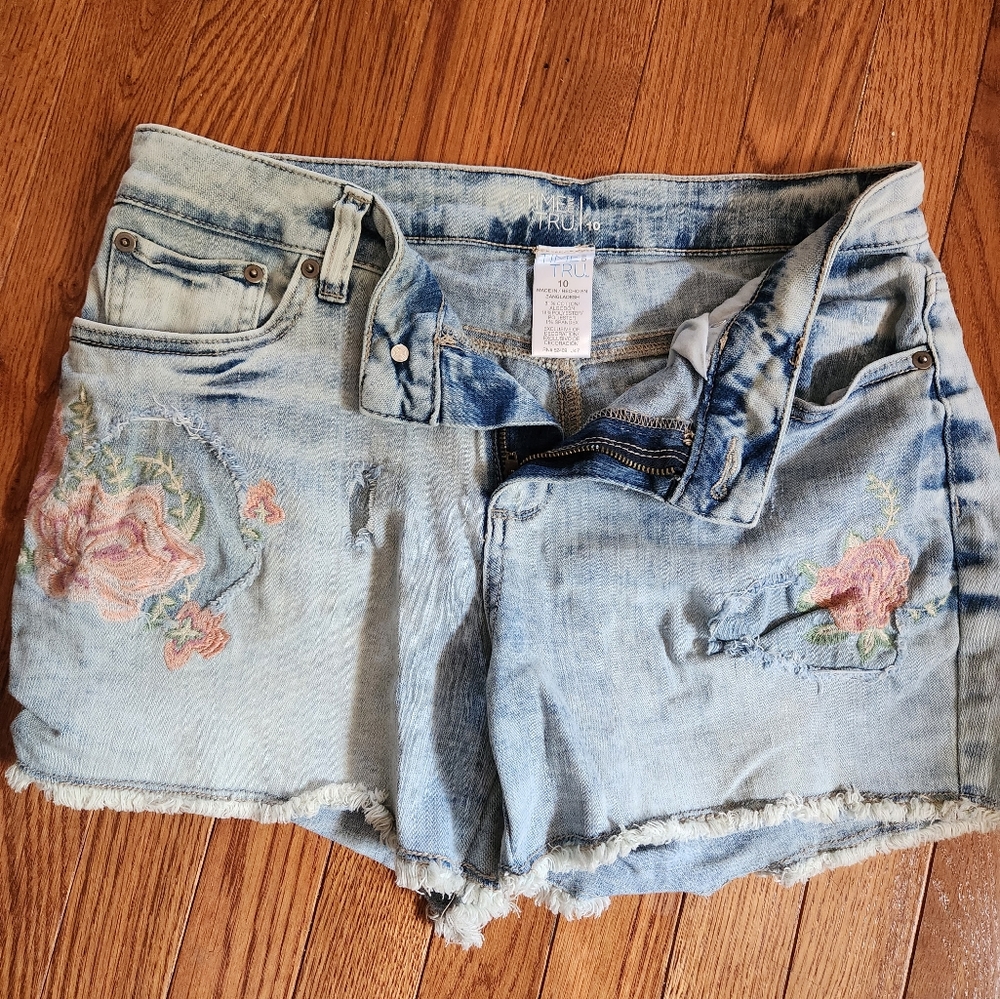 Floral shorts